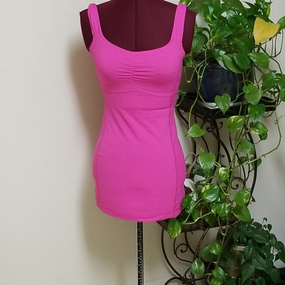 Lululemon Women's Sleeveles top Size 4